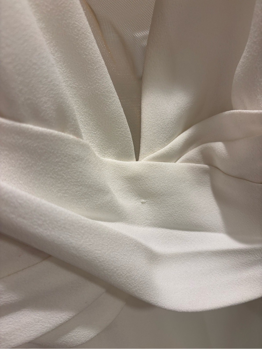 Atelier Pronovias White Crepe Fit & Flare Wedding Gown Size 8 Long Train - Picture 8 of 16
